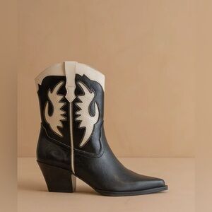 Women’s Black and Cream Western Heeled Boots